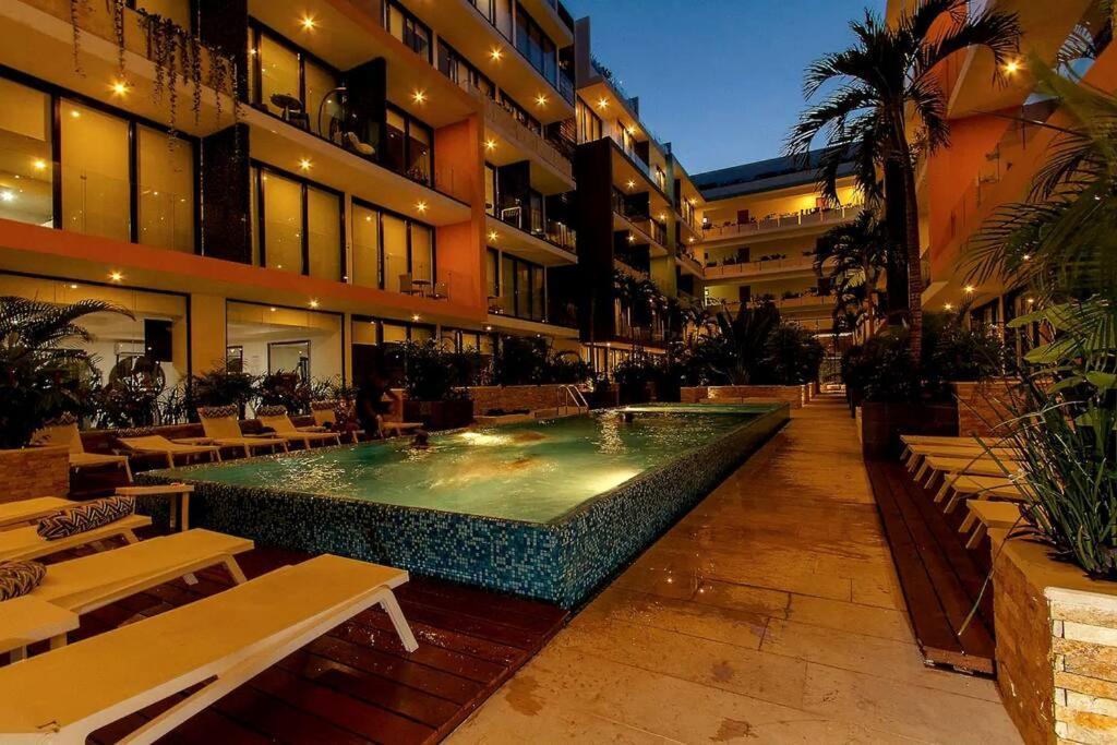 Your Exclusive Studio In The City - Top Amenities & Services For Free!! Playa del Carmen Buitenkant foto